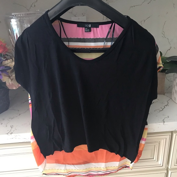 Striped Back Blouse - Picture 3 of 3